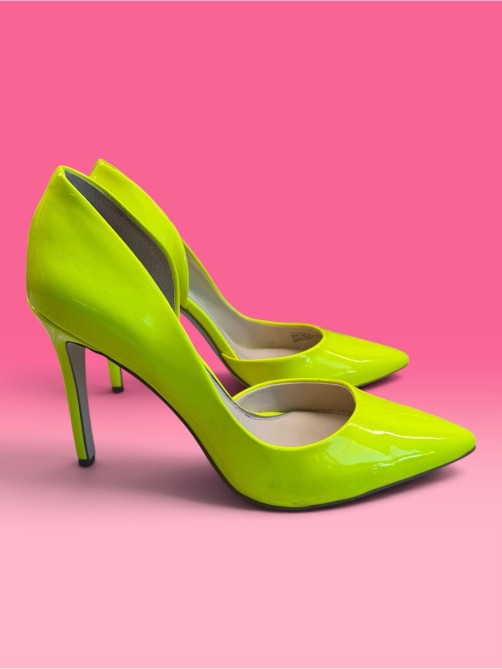 Jessica Simpson Prizma Neon Yellow Shock Patent Pump Size 8M With Box